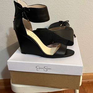 Jessica Simpson Wedges Size 8